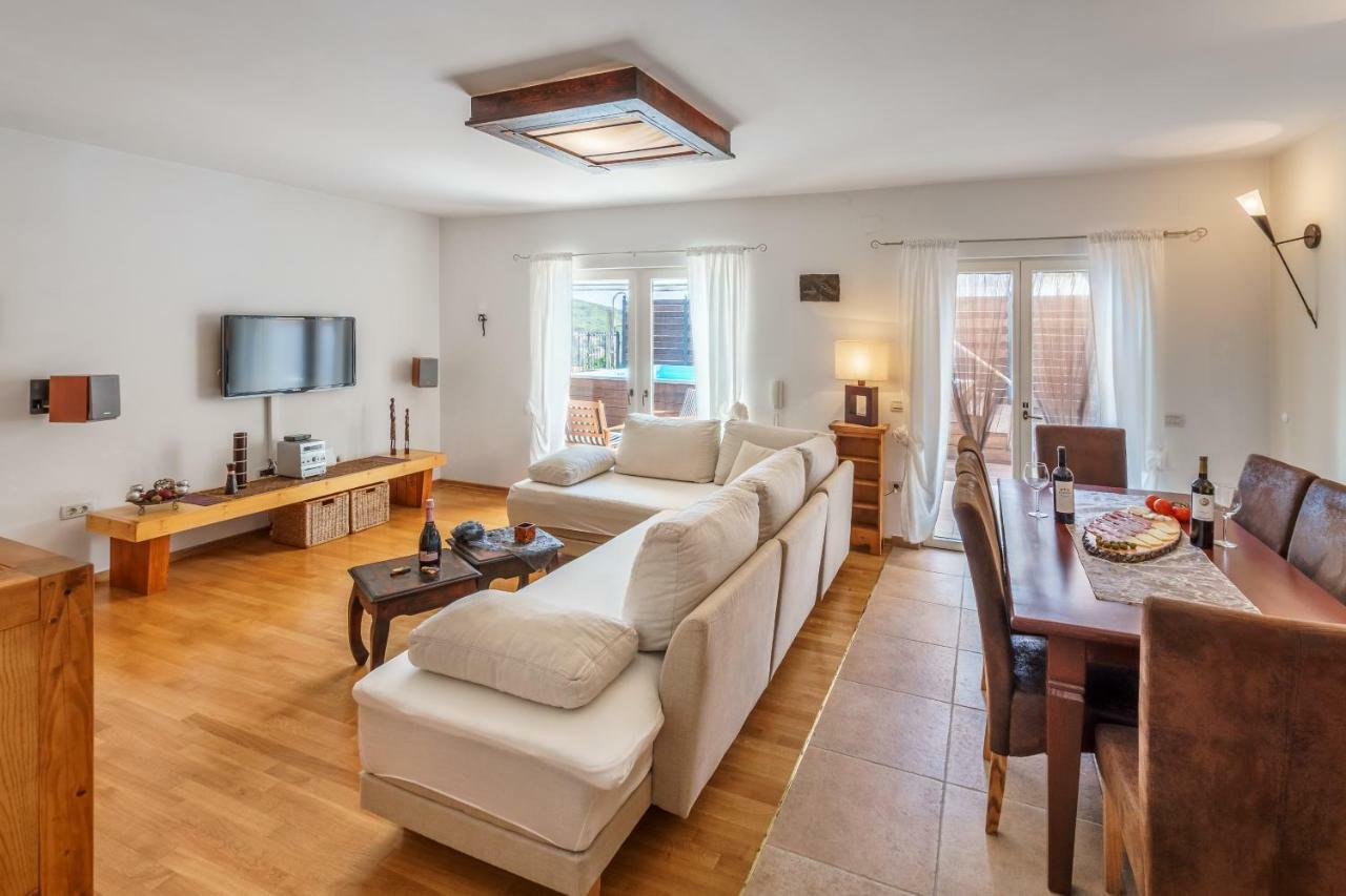 Holiday Home Harmony Žrnovnica المظهر الخارجي الصورة